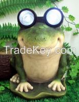 resin solar frog decoration