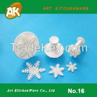 Excellent Snowflake Sugarcraft Plunger Cutters