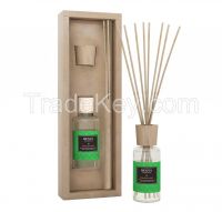 NATURAL BAMBOO REED DIFFUSER with PURE ESSENTIAL OILS (Sparkling Mint) (4oz) 118ml