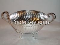 Metal fruit bowl