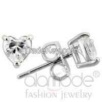 0W165 Classic Heart-Shaped Basket Set 925 Sterling Silver AAA Grade CZ Stud Earrings