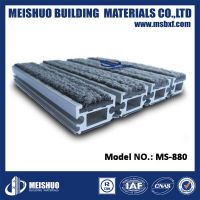 Aluminum recessed entrance mat for commercial buildings