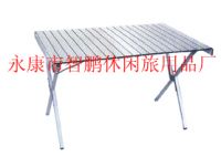 Lengthens folds the table