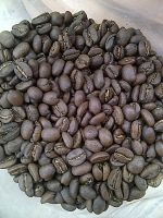 Green Coffee Bean and Roasted Coffee